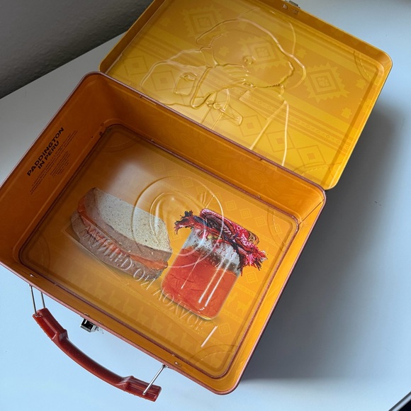 PADDINGTON LUNCHBOX! - Picture 3 of 4